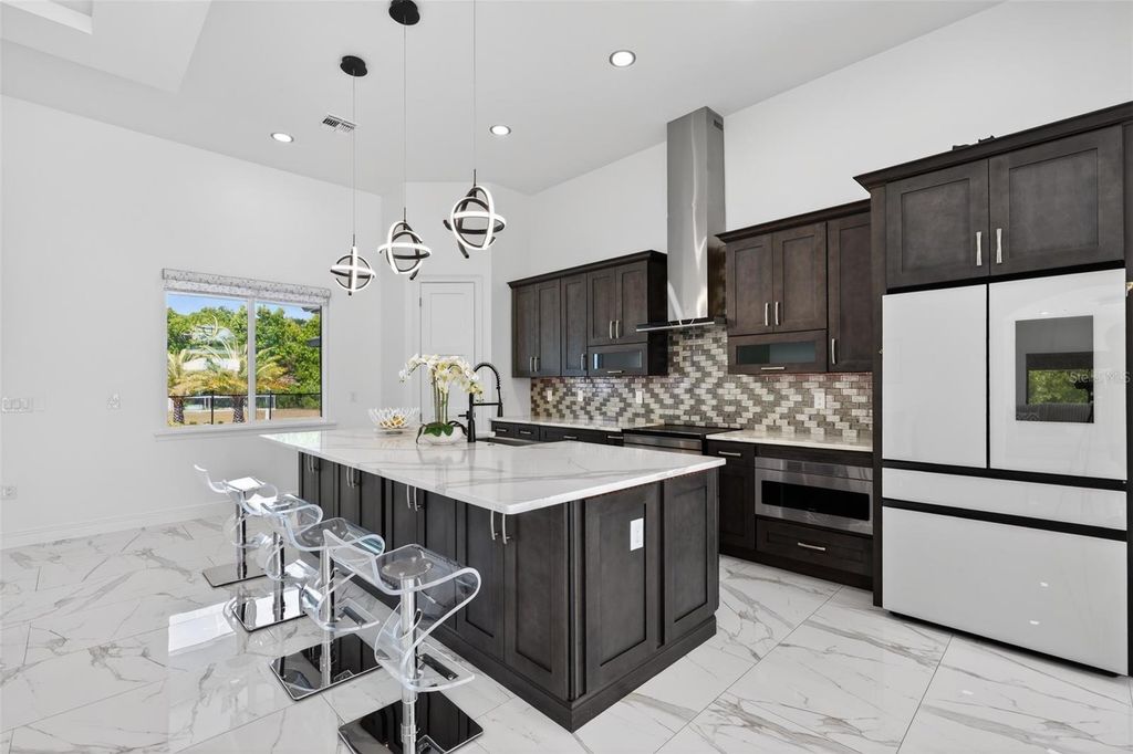 Image 5 of property listing at 6032 EDGERTON AVENUE, Orlando, FL 32833