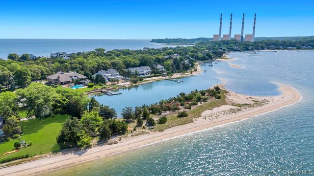 3 Beach Plum Drive, Northport, NY 11768