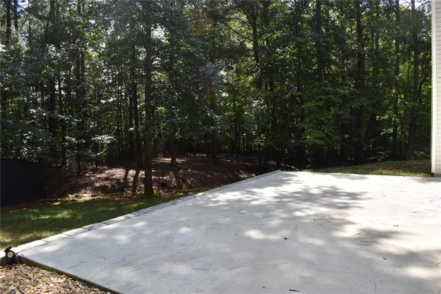 602 Penhollaway Court, Loganville, GA 30052