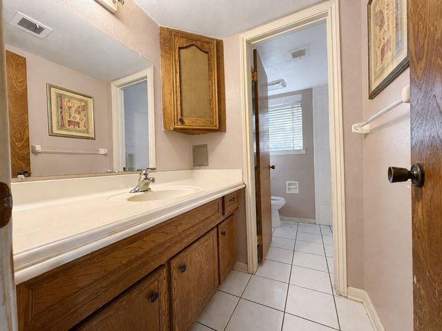 13126 Meadow Leaf Lane, Houston, TX 77039