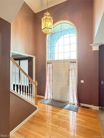 33693 Stonecrest Drive, Sterling Heights, MI 48312