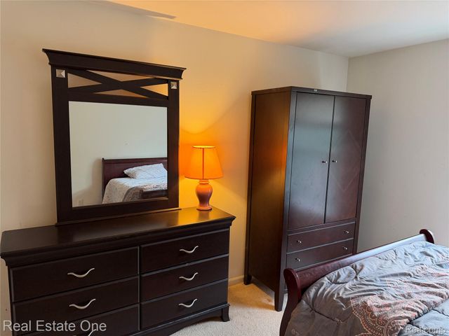 33693 Stonecrest Drive, Sterling Heights, MI 48312