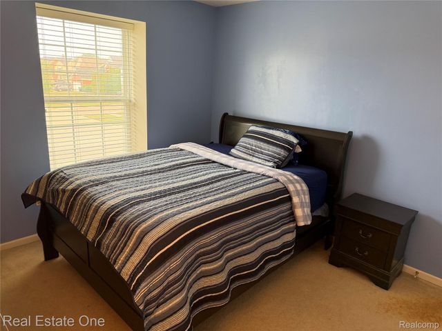 33693 Stonecrest Drive, Sterling Heights, MI 48312