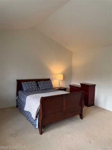33693 Stonecrest Drive, Sterling Heights, MI 48312