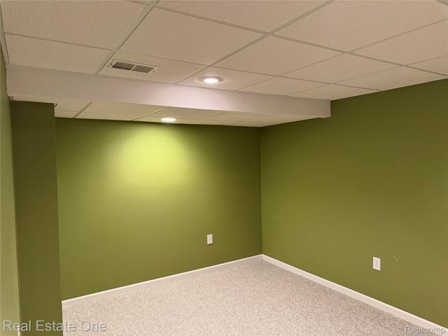 33693 Stonecrest Drive, Sterling Heights, MI 48312