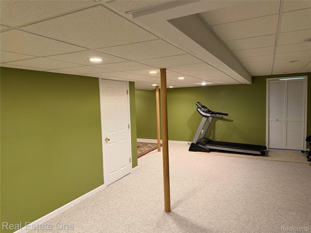 33693 Stonecrest Drive, Sterling Heights, MI 48312