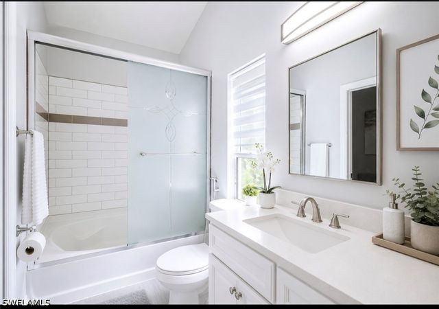 3470 White BLVD, Naples, FL 34117