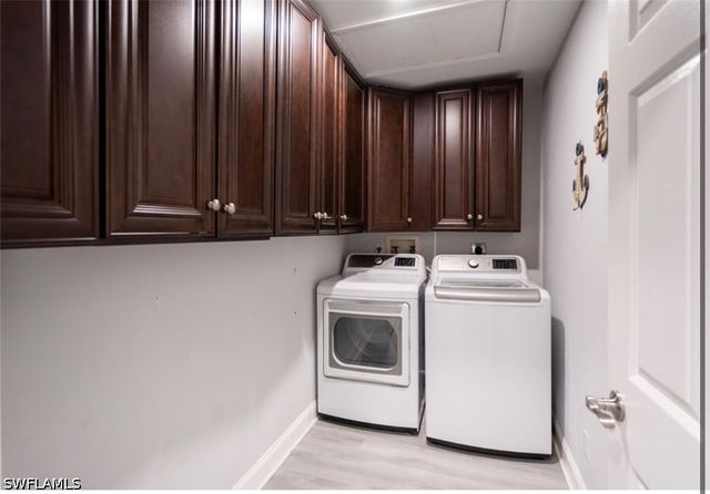3470 White BLVD, Naples, FL 34117