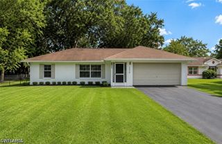3470 White BLVD, Naples, FL 34117