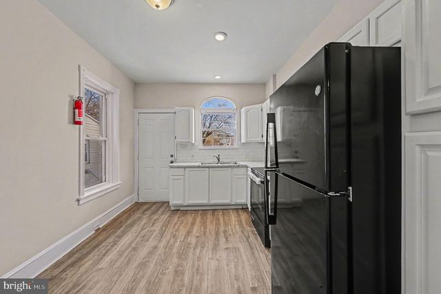 332 OAK ST, Pottstown, PA 19464