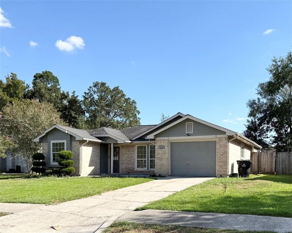 9838 Golden Eagle Street, Conroe, TX 77385