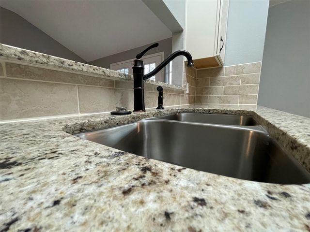 9838 Golden Eagle Street, Conroe, TX 77385
