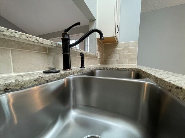 9838 Golden Eagle Street, Conroe, TX 77385