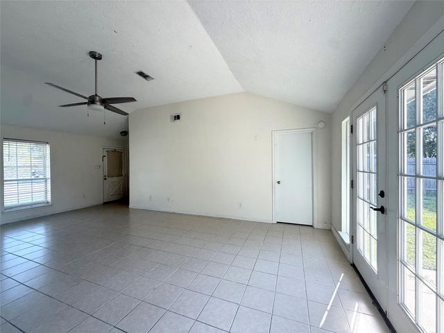 9838 Golden Eagle Street, Conroe, TX 77385