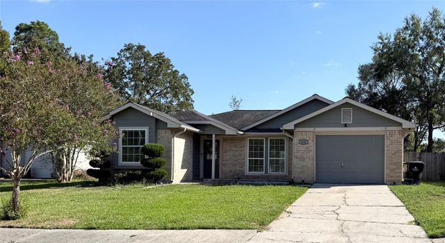 9838 Golden Eagle Street, Conroe, TX 77385