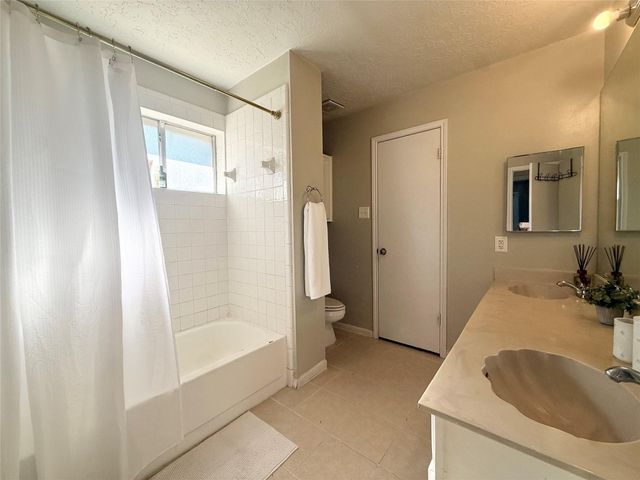 9838 Golden Eagle Street, Conroe, TX 77385