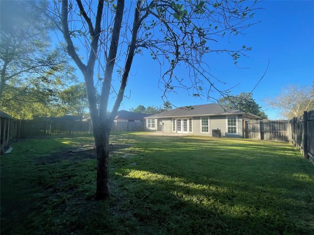 9838 Golden Eagle Street, Conroe, TX 77385