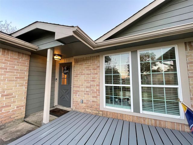 9838 Golden Eagle Street, Conroe, TX 77385