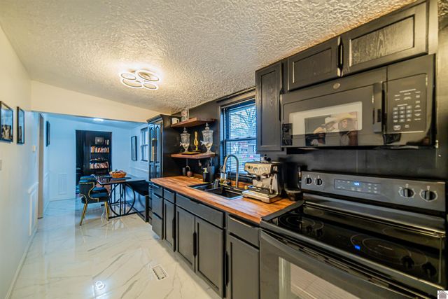 1900 Harrison St., Paducah, KY 42001