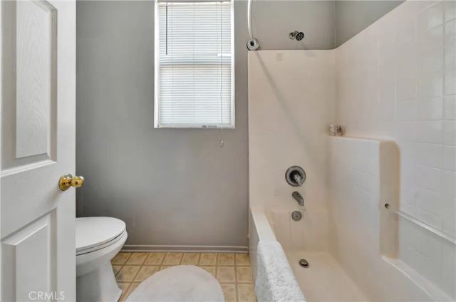 5818 W Avenue J15, Lancaster, CA 93536