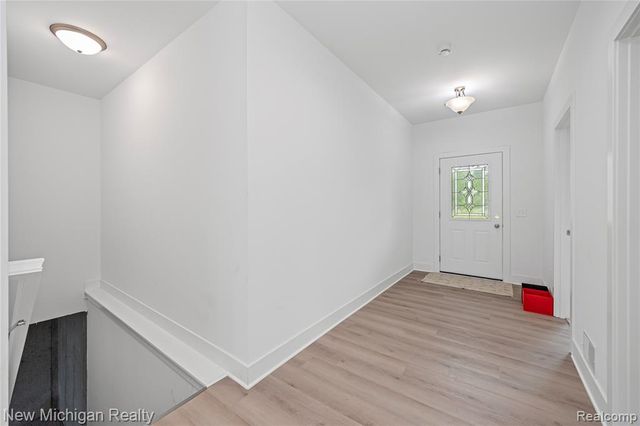 7453 Village Court, Davisburg, MI 48350