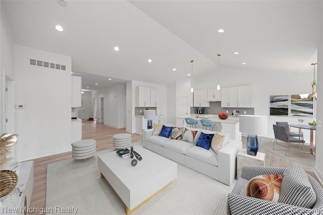 7453 Village Court, Davisburg, MI 48350