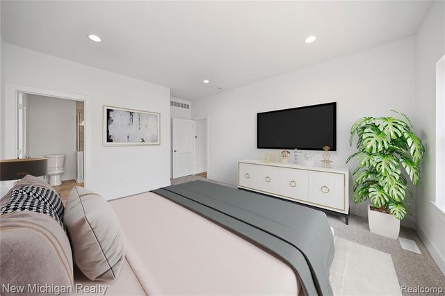 7453 Village Court, Davisburg, MI 48350