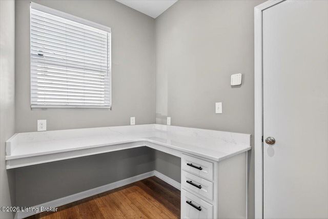 4001 Cobblestone Ln, La Grange, KY 40031