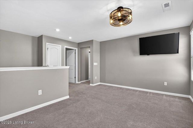 4001 Cobblestone Ln, La Grange, KY 40031