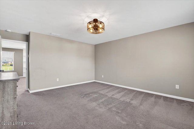 4001 Cobblestone Ln, La Grange, KY 40031