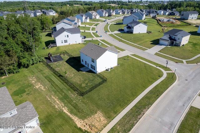 4001 Cobblestone Ln, La Grange, KY 40031