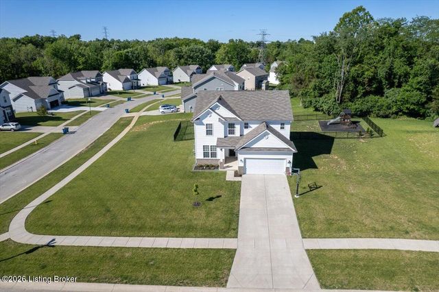 4001 Cobblestone Ln, La Grange, KY 40031