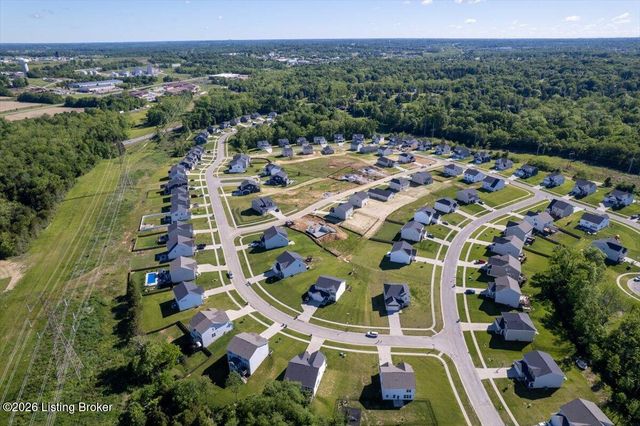 4001 Cobblestone Ln, La Grange, KY 40031