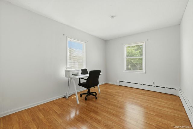 65 Moore Street, New Hyde Park, NY 11040