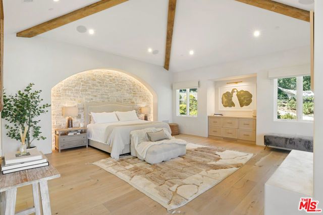 28861 SELFRIDGE Drive, Malibu, CA 90265