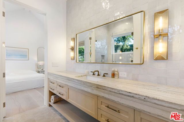 28861 SELFRIDGE Drive, Malibu, CA 90265