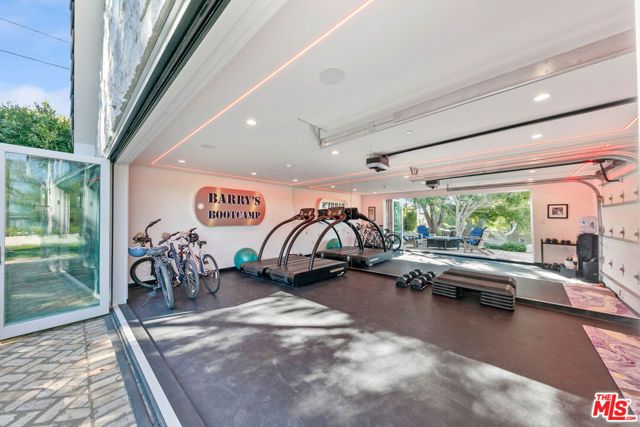 28861 SELFRIDGE Drive, Malibu, CA 90265