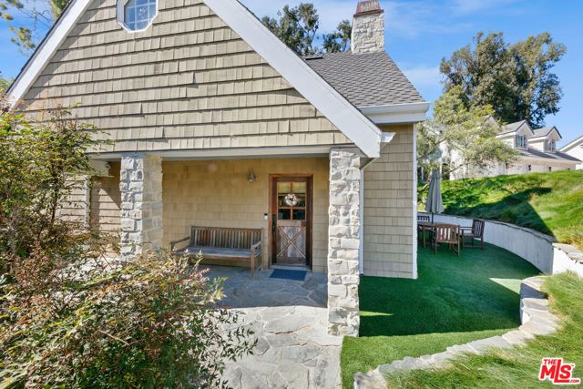 28861 SELFRIDGE Drive, Malibu, CA 90265