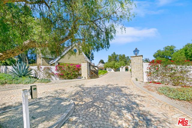 28861 SELFRIDGE Drive, Malibu, CA 90265