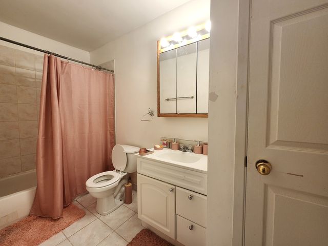 10A E DUNDEE QUARTER Drive 306, Palatine, IL 60074