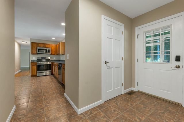 87 Hampstead Road, Sandown, NH 03873