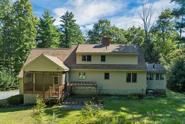 87 Hampstead Road, Sandown, NH 03873
