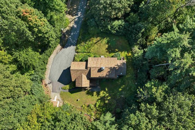 87 Hampstead Road, Sandown, NH 03873