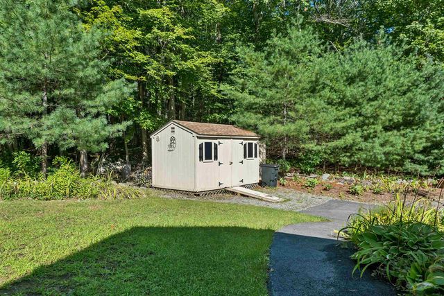 87 Hampstead Road, Sandown, NH 03873
