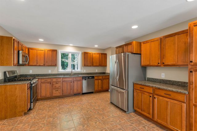 87 Hampstead Road, Sandown, NH 03873