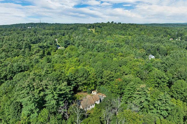 87 Hampstead Road, Sandown, NH 03873