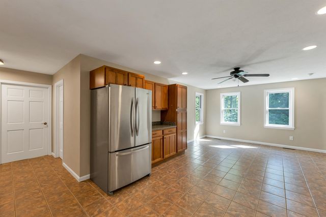87 Hampstead Road, Sandown, NH 03873