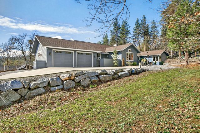 814 Steeple View, Jacksonville, OR 97530