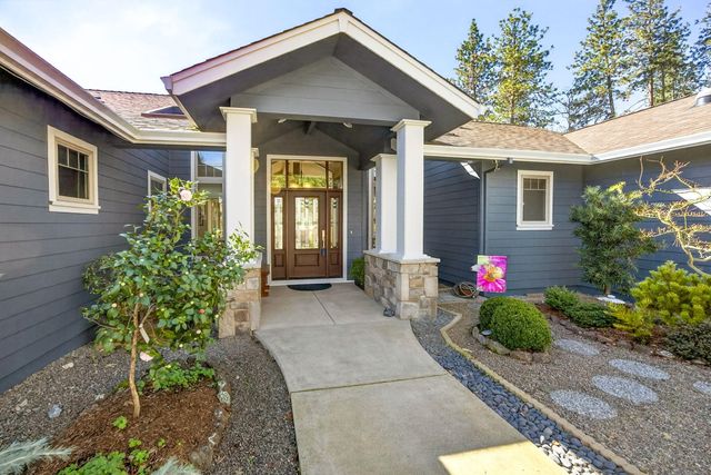 814 Steeple View, Jacksonville, OR 97530