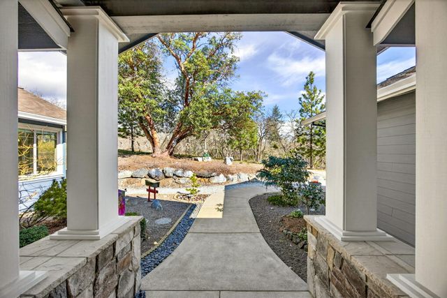 814 Steeple View, Jacksonville, OR 97530